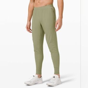 Lululemon Men Surge Hybrid Pant 29" Rosemary Green Size Medium